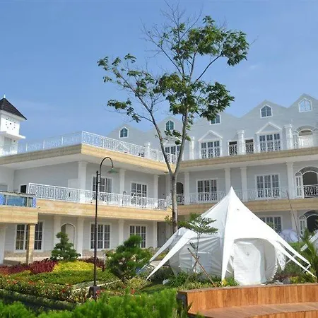Chevilly Resort And Camp-3